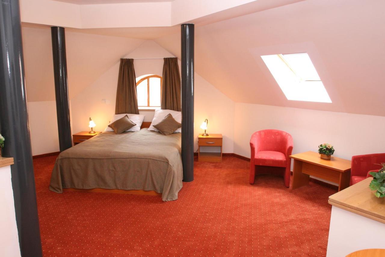 וואראז'דין Hotel Istra חדר תמונה