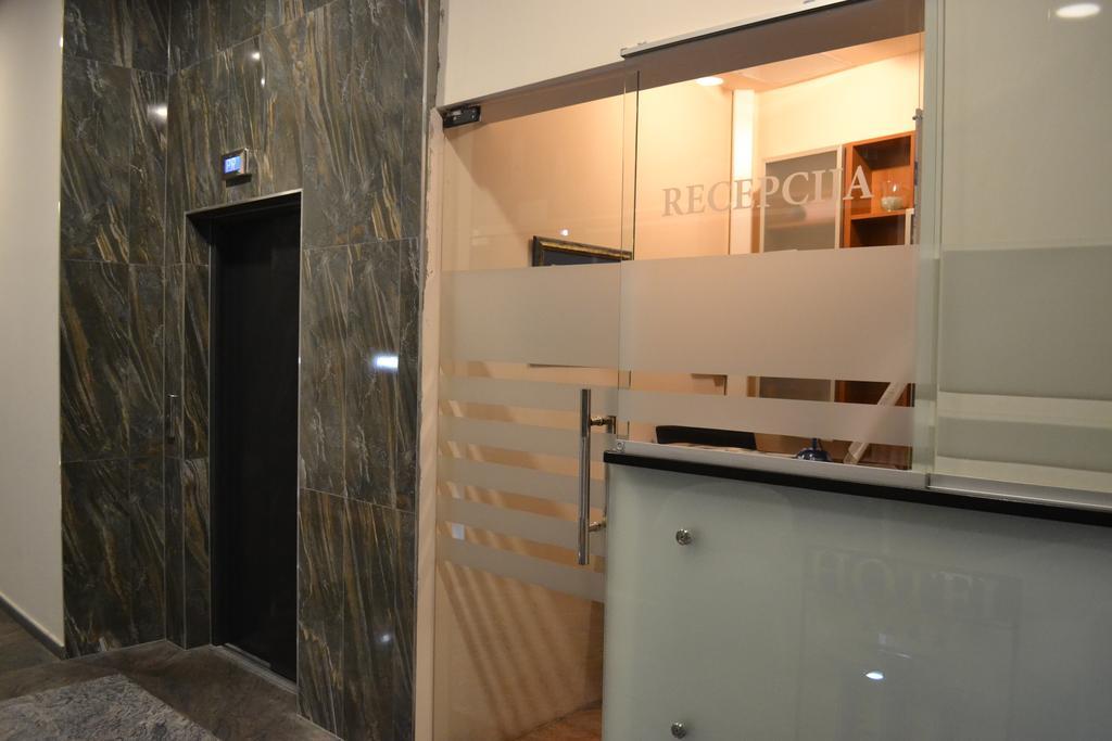 וואראז'דין Hotel Istra מראה חיצוני תמונה